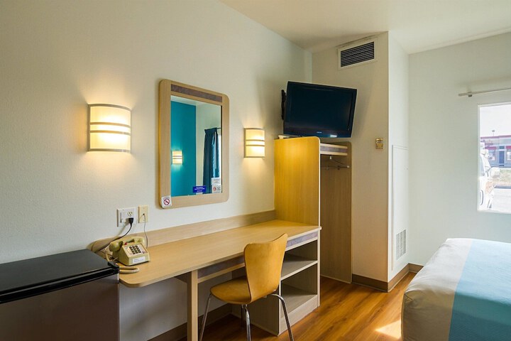 Room 19 of 56