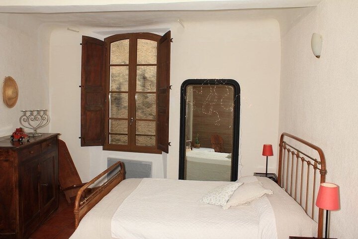 Room 5 of 19