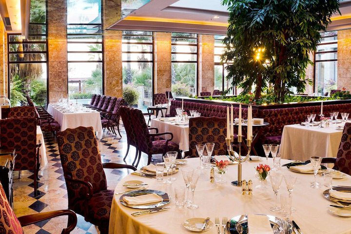Dining 228 of 336