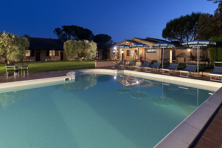 Pool 23 of 35