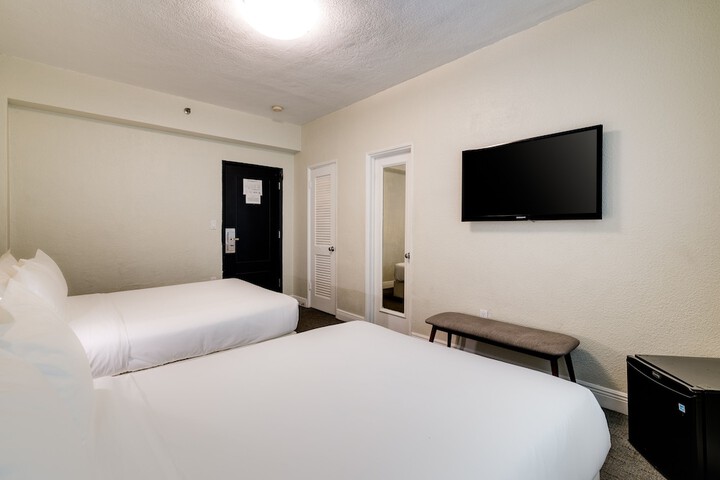 Super Deluxe Double Bed (4 of 23)
