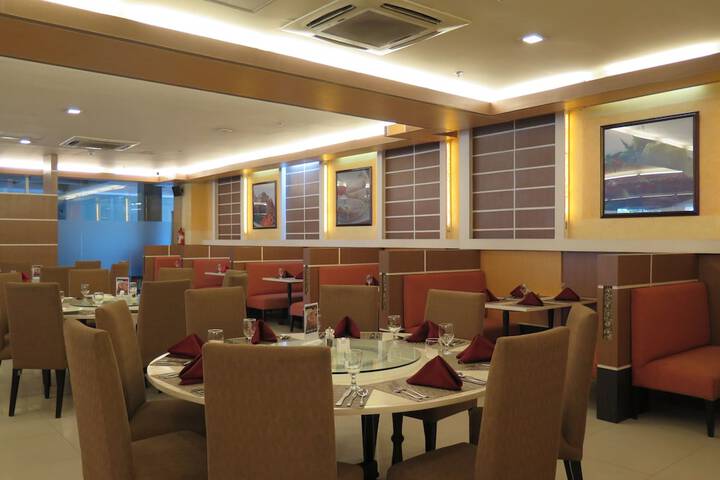 Dining 44 of 62