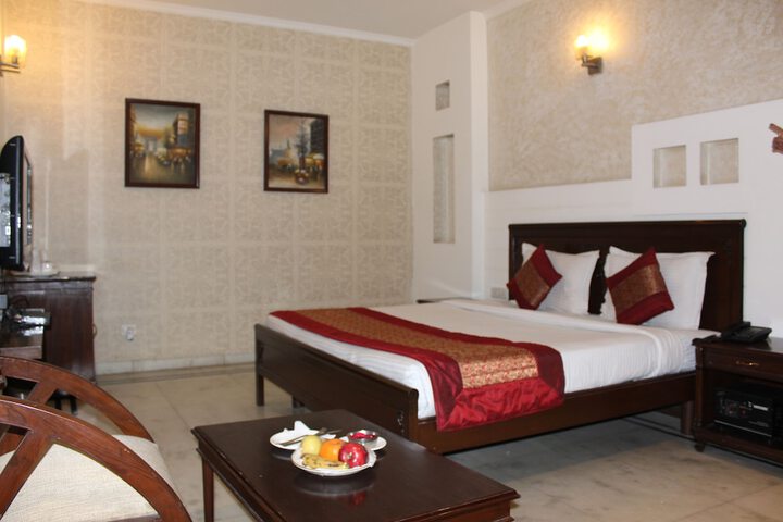 Room 5 of 26