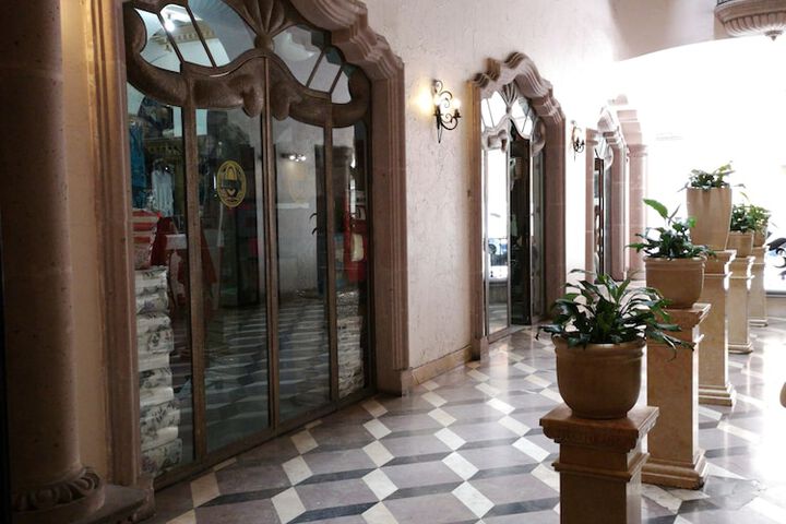 Hotel 2 of 70