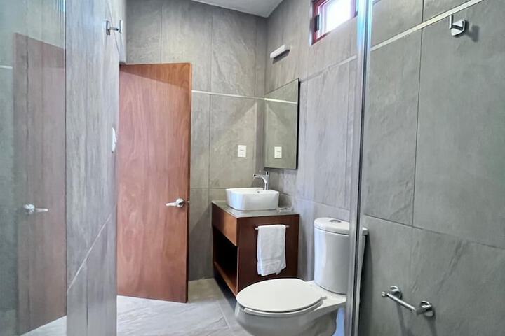 Room 14 of 24
