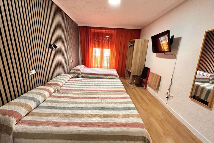 Room 12 of 43