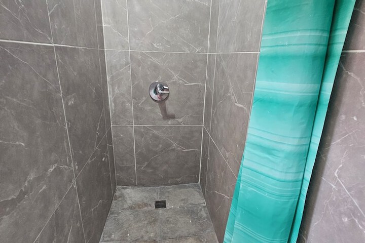 Room 18 of 23