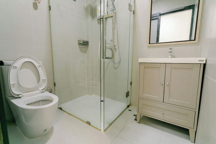 Room 115 of 154