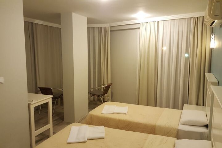 Room 17 of 17