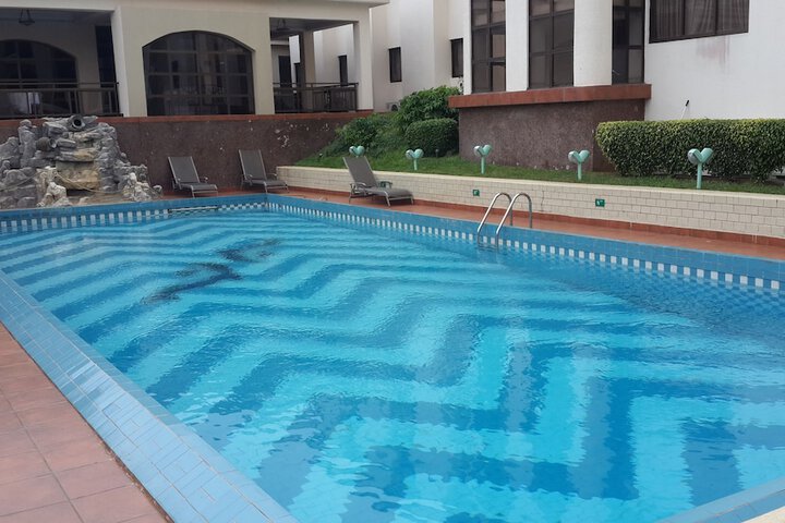 Pool 11 of 24
