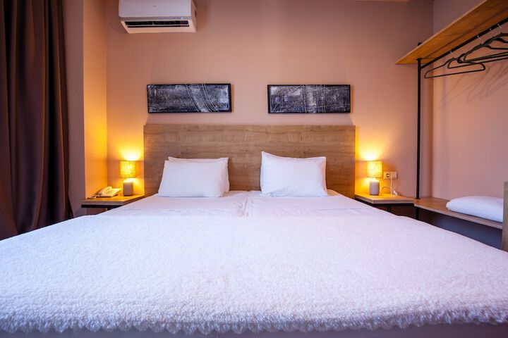 Room 26 of 59