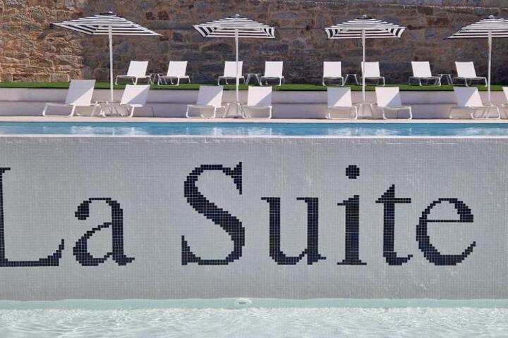 La Suite Hotel