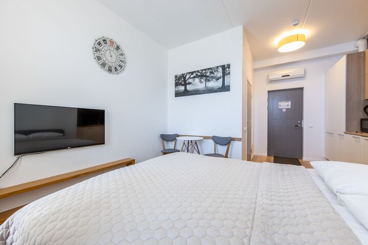 Room 16 of 50
