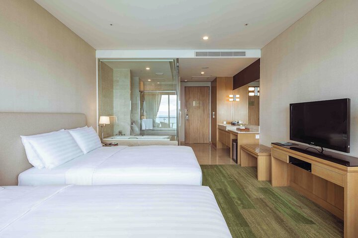 Room 15 of 61