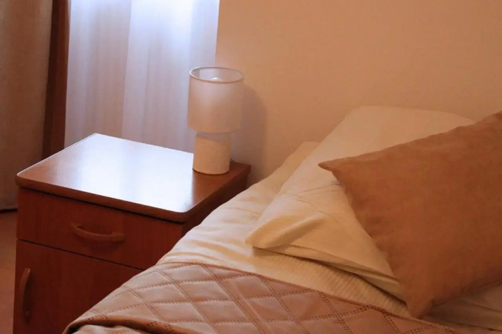 Room 6 of 11
