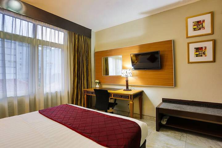 Room 9 of 21