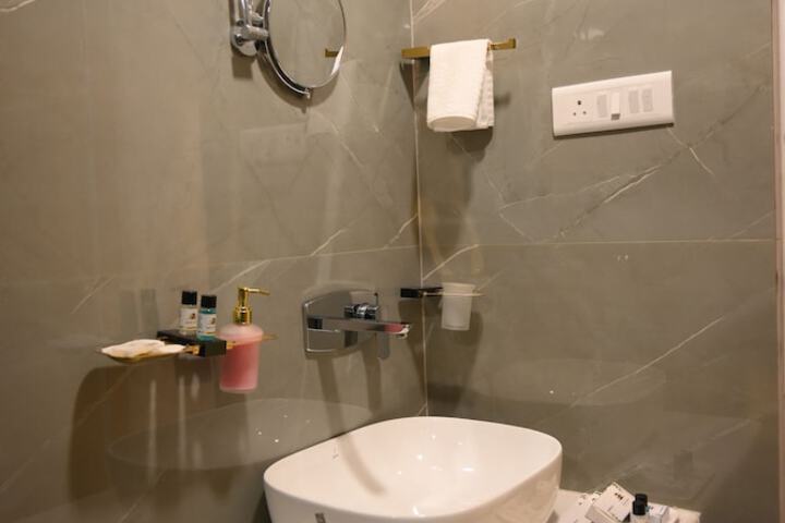 Room 49 of 53