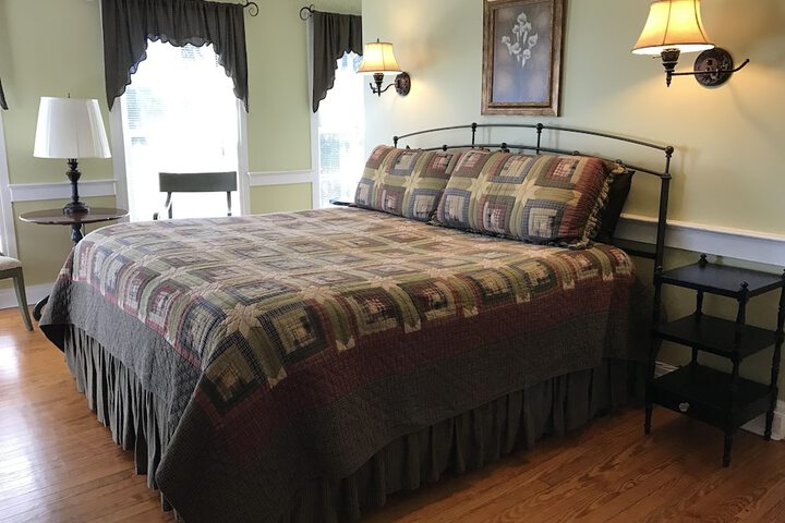 Room 8 of 42