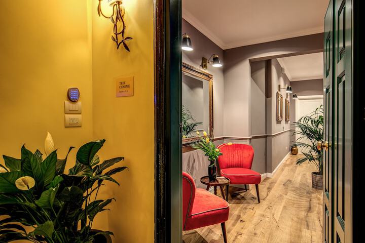Ballroom/Hall 110 of 115