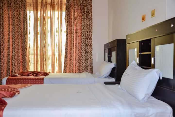 Room 6 of 47