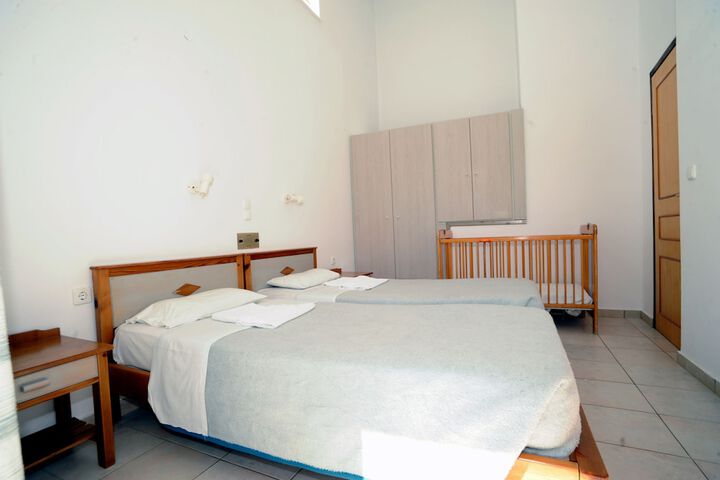 Room 8 of 47