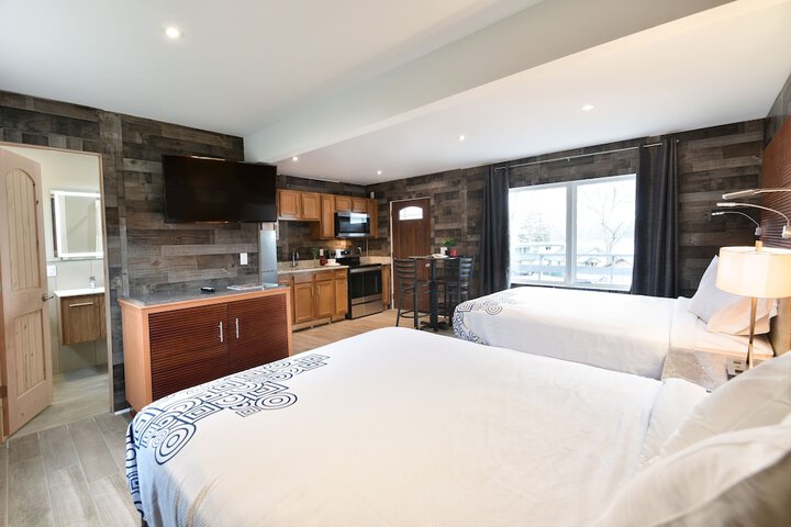 Room 75 of 143