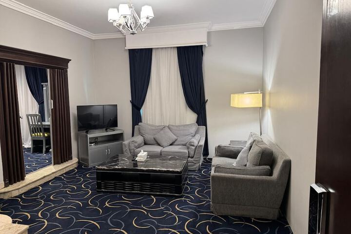 Room 43 of 61