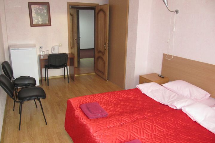 Room 11 of 36