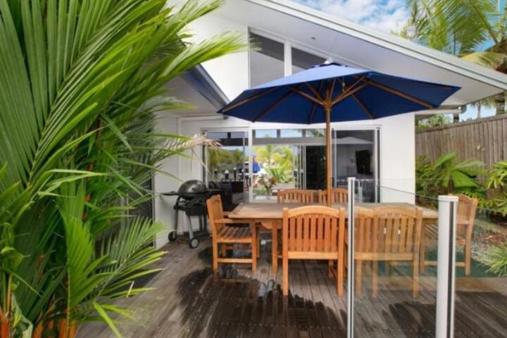 The Boutique Collection - The Boat House