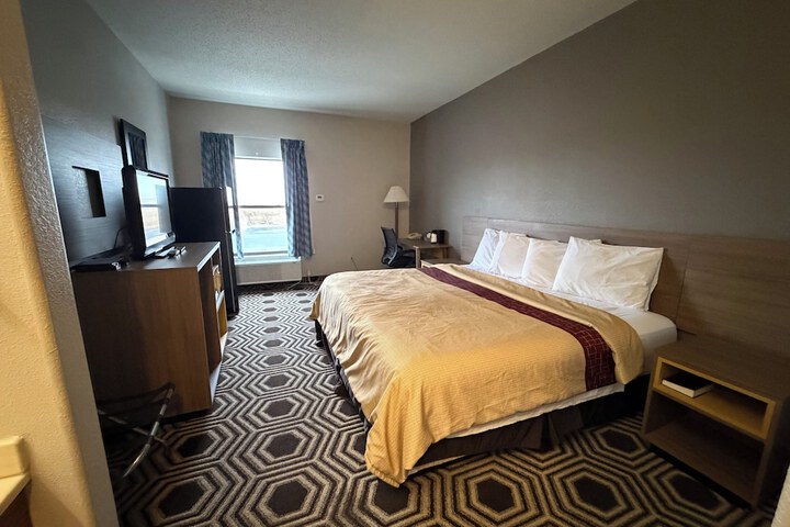 Room 5 of 27