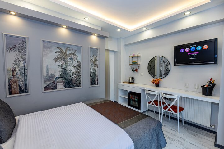 Room 20 of 66