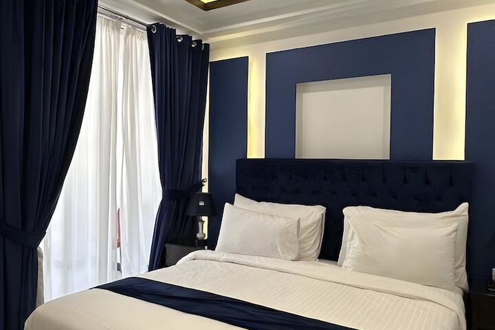 Room 5 of 29