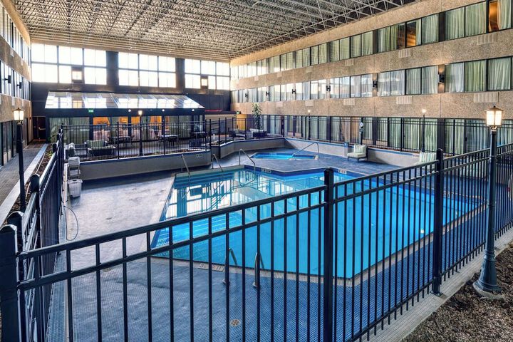 Pools & Facilities