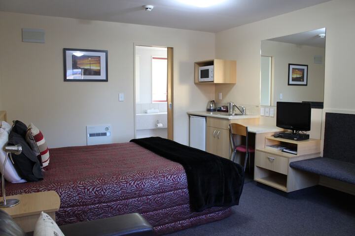Room 15 of 51