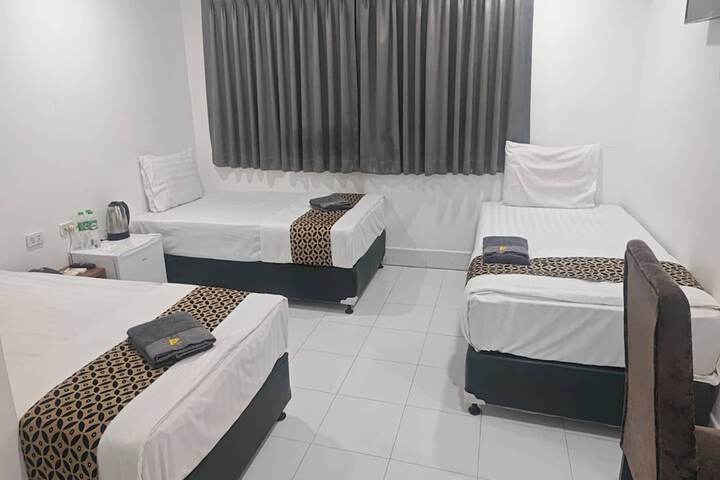 Room 18 of 44