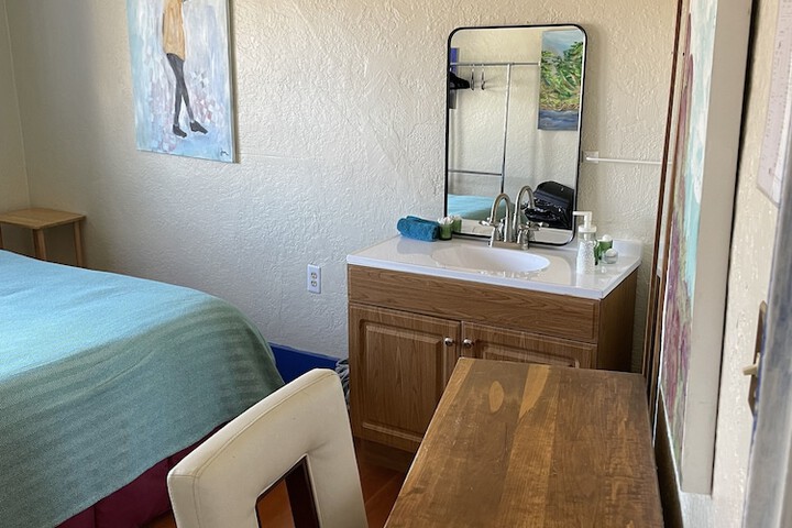 Room 45 of 99