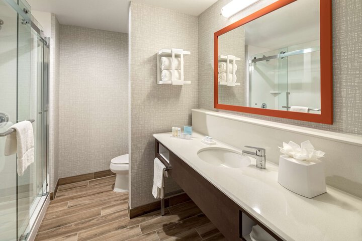 Bathroom shower