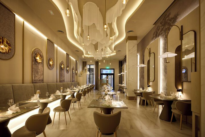 Dining 63 of 101