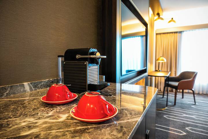 Room 21 of 64