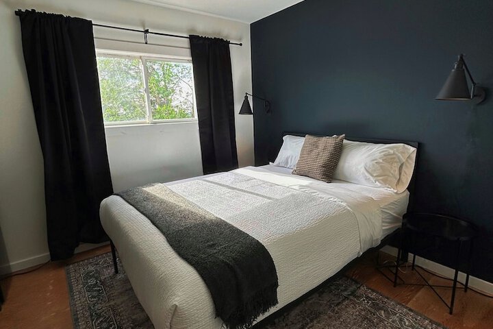 Room 2 of 24