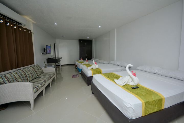 Room 72 of 115