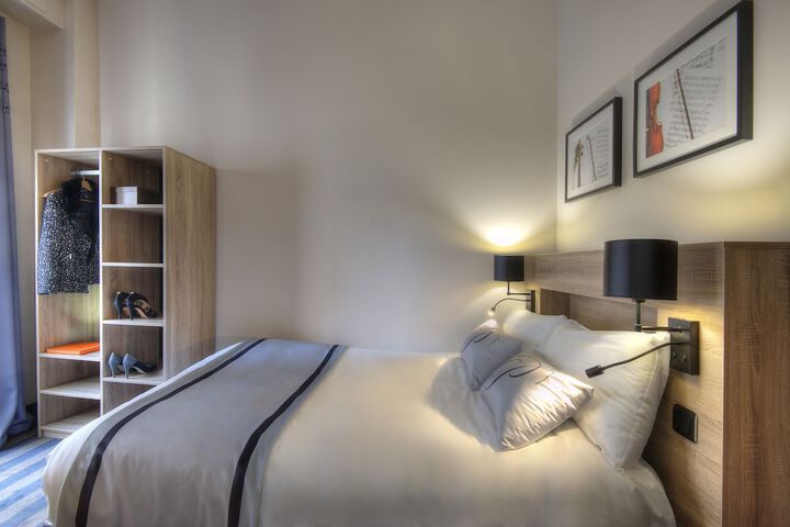 Room 28 of 58