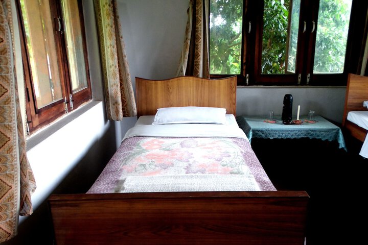 Room 8 of 43
