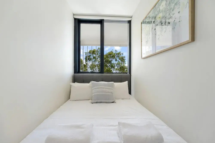 Room 3 of 7
