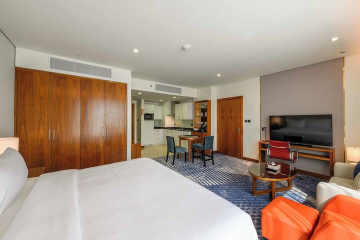 Room 21 of 106