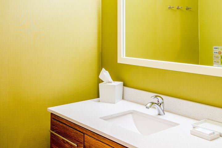 Bathroom sink