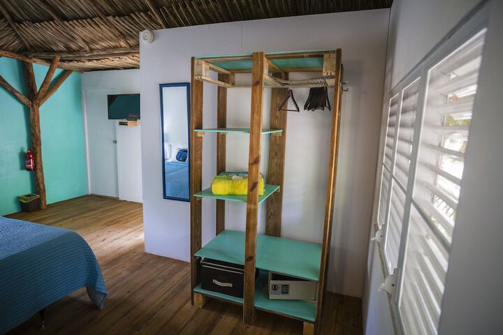 Room 38 of 102