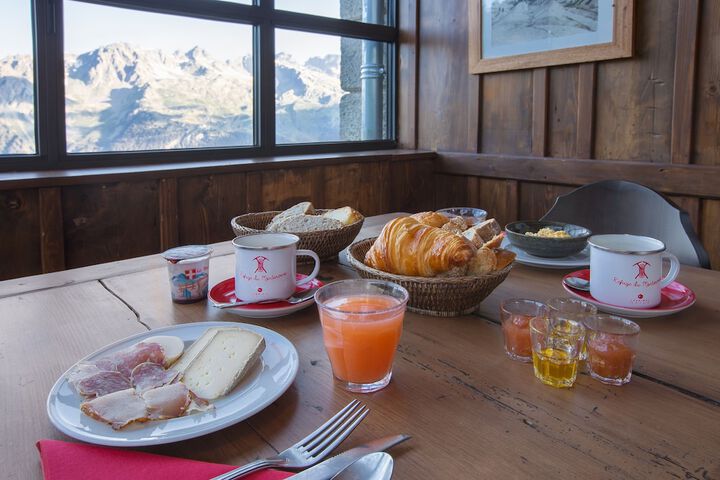 Breakfast/Coffee Service 48 of 66