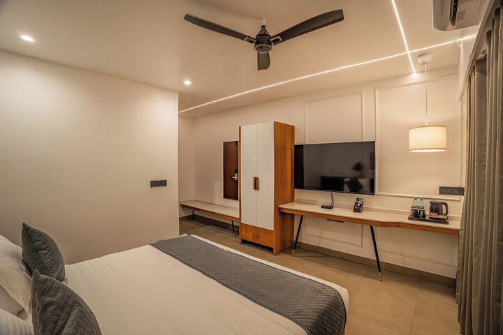 Room 59 of 100