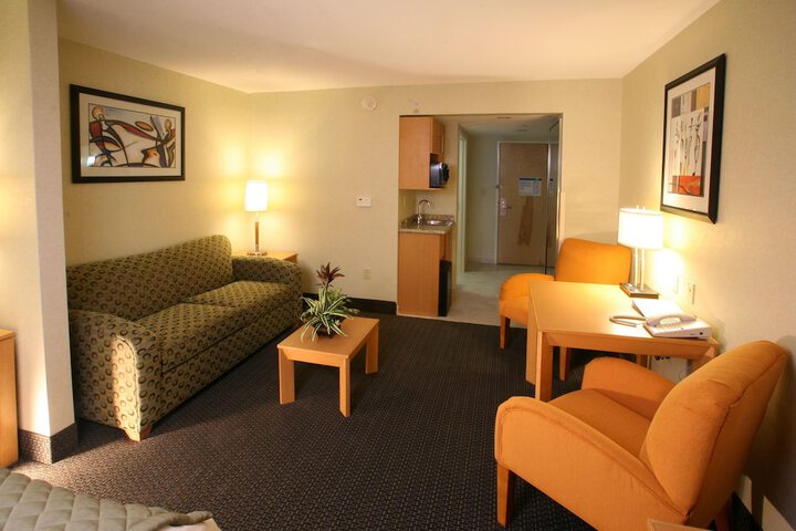 Room 13 of 50